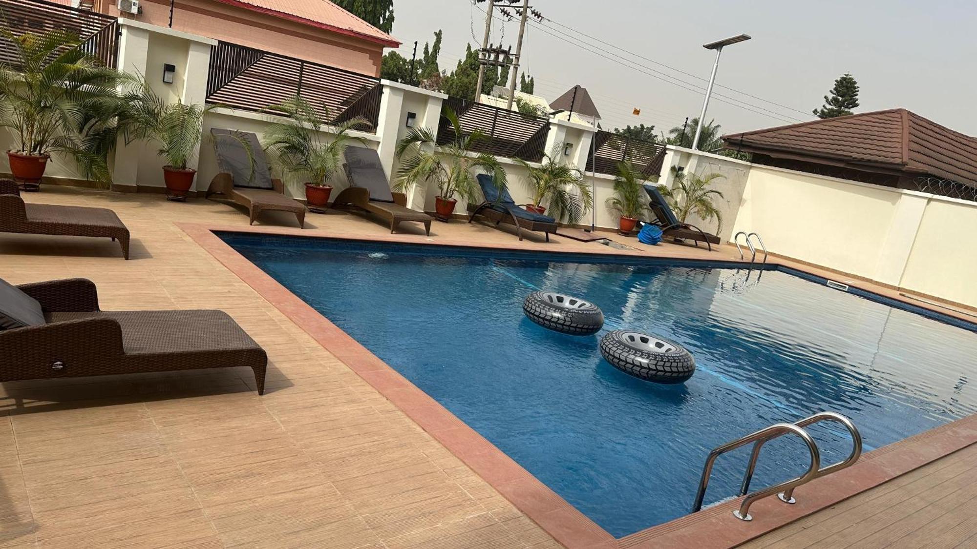 Stp Apartments Abuja Exterior photo